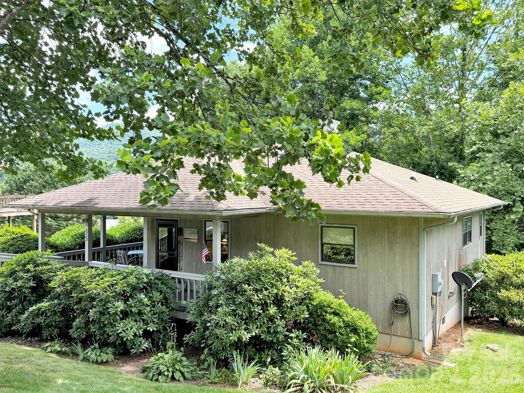 35 Talon Court — Waynesville