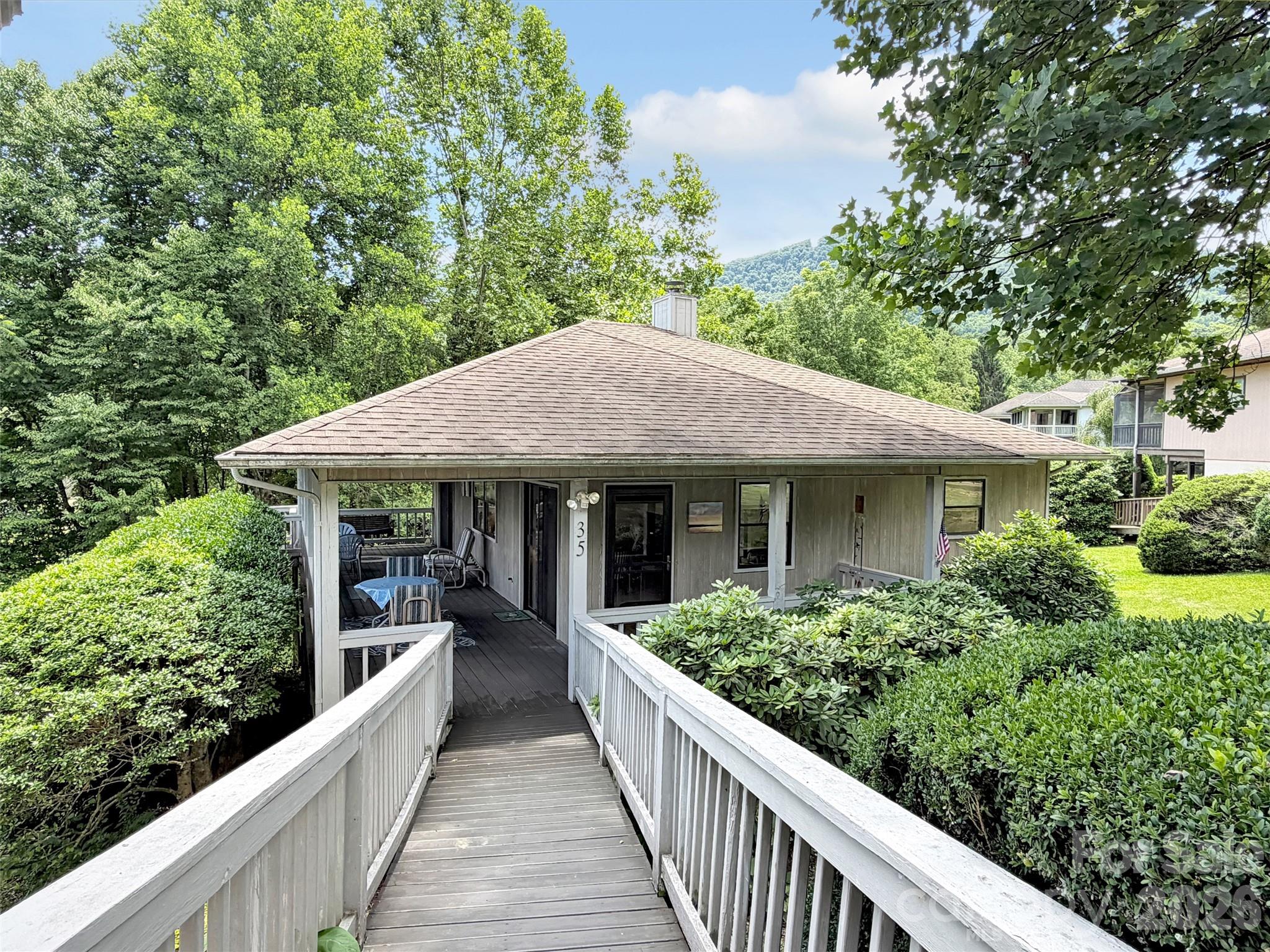 35 Talon Court — Waynesville
