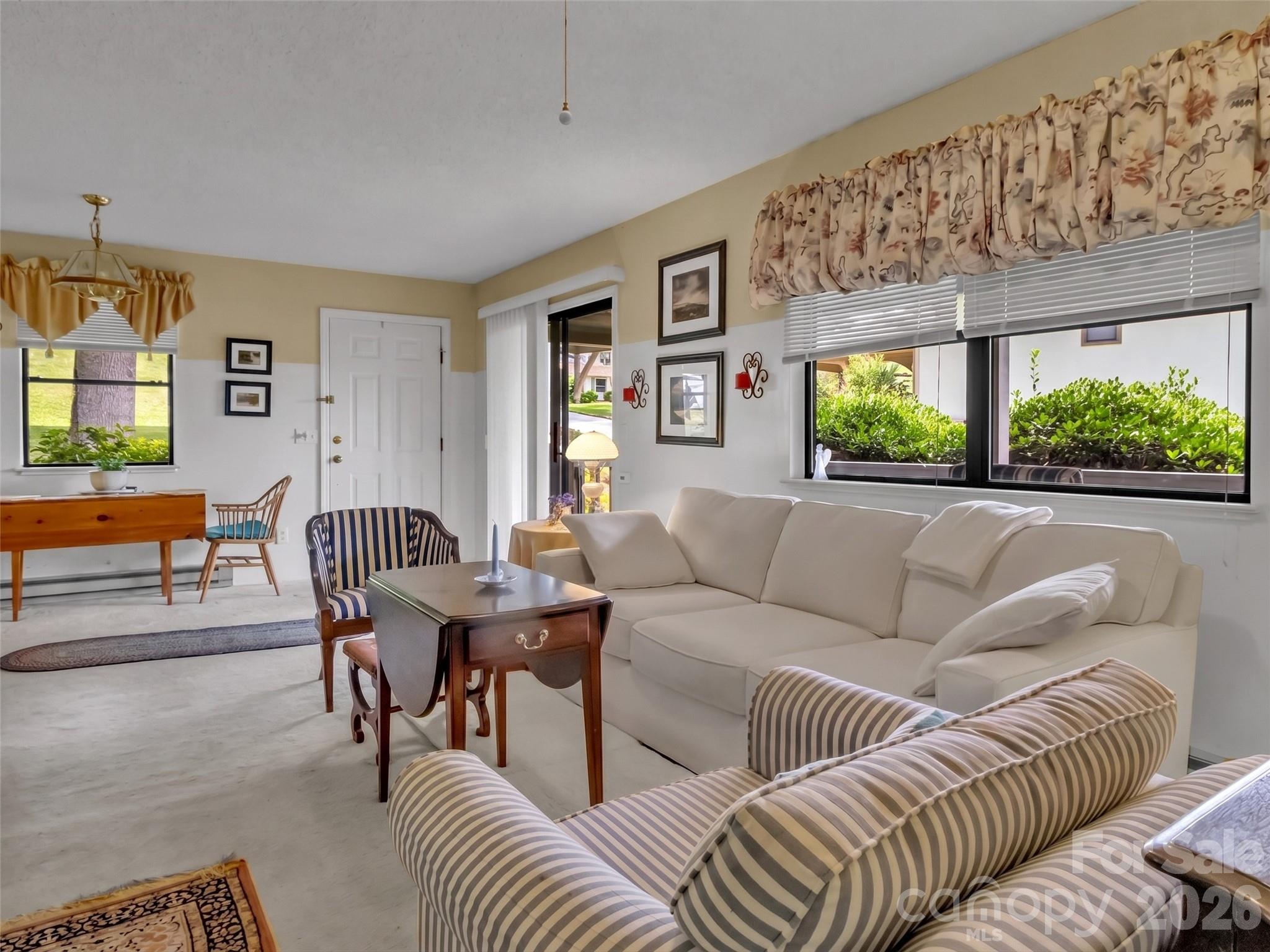 35 Talon Court — Waynesville