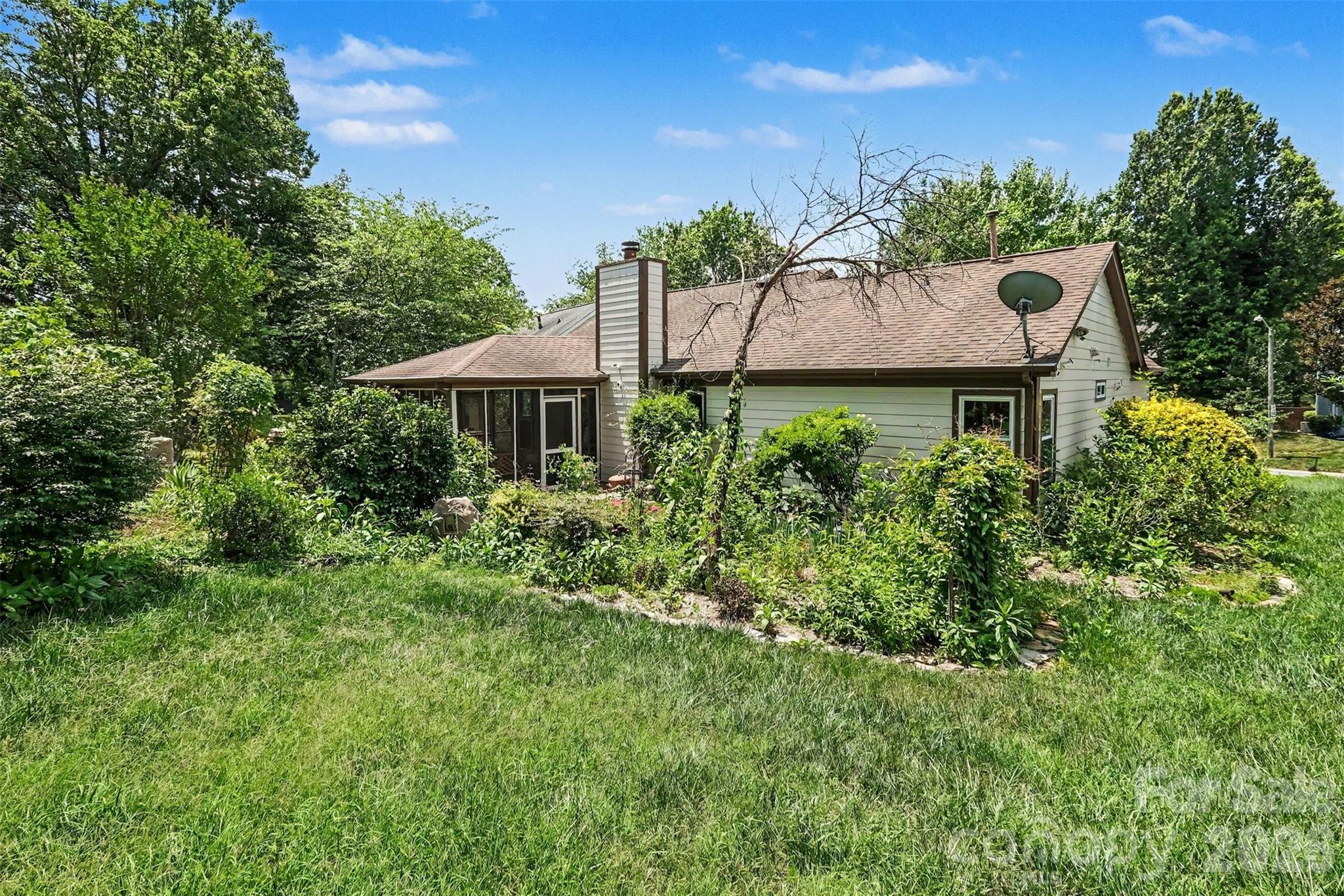 9330 Oren Thompson Road — Charlotte