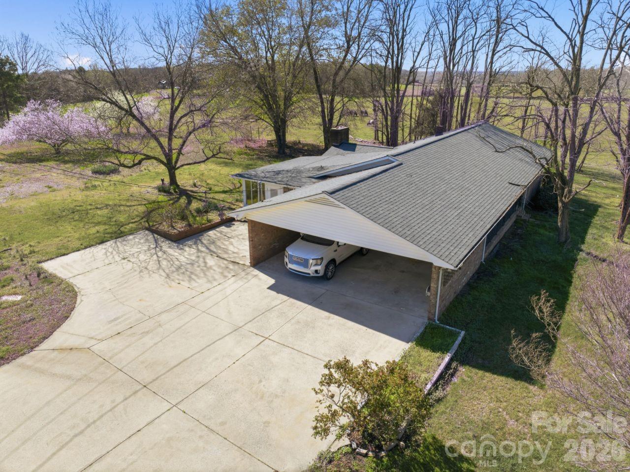 20402 Norton Road — Albemarle