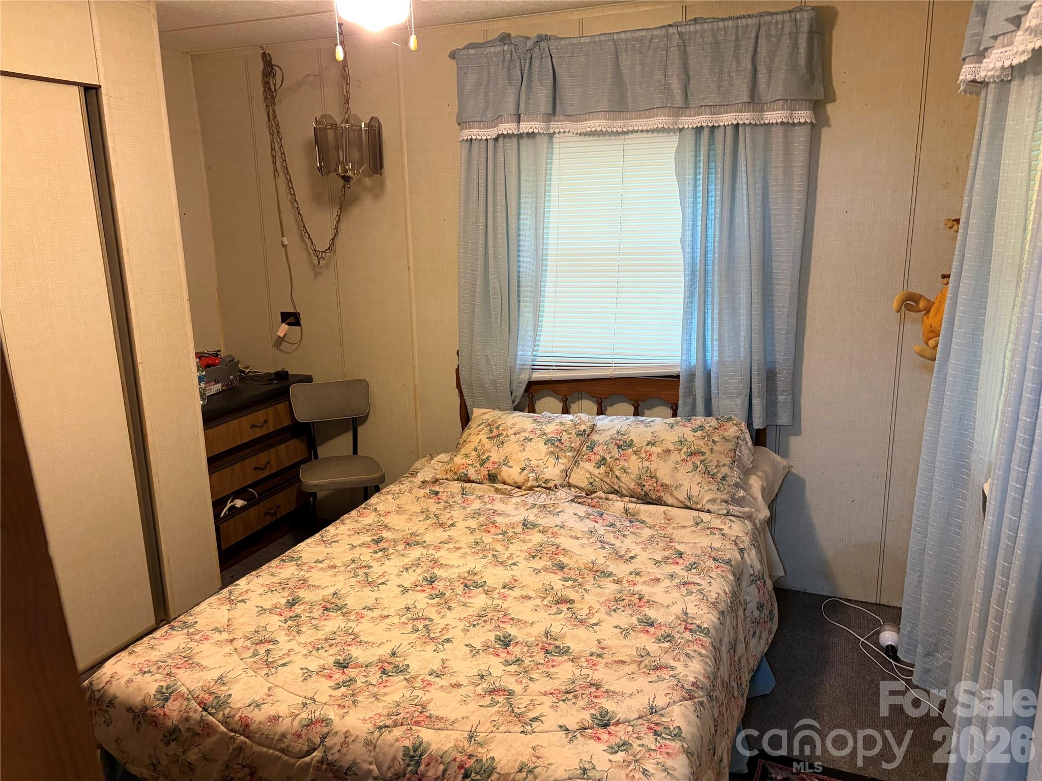 42 Country Meadows Road — Burnsville