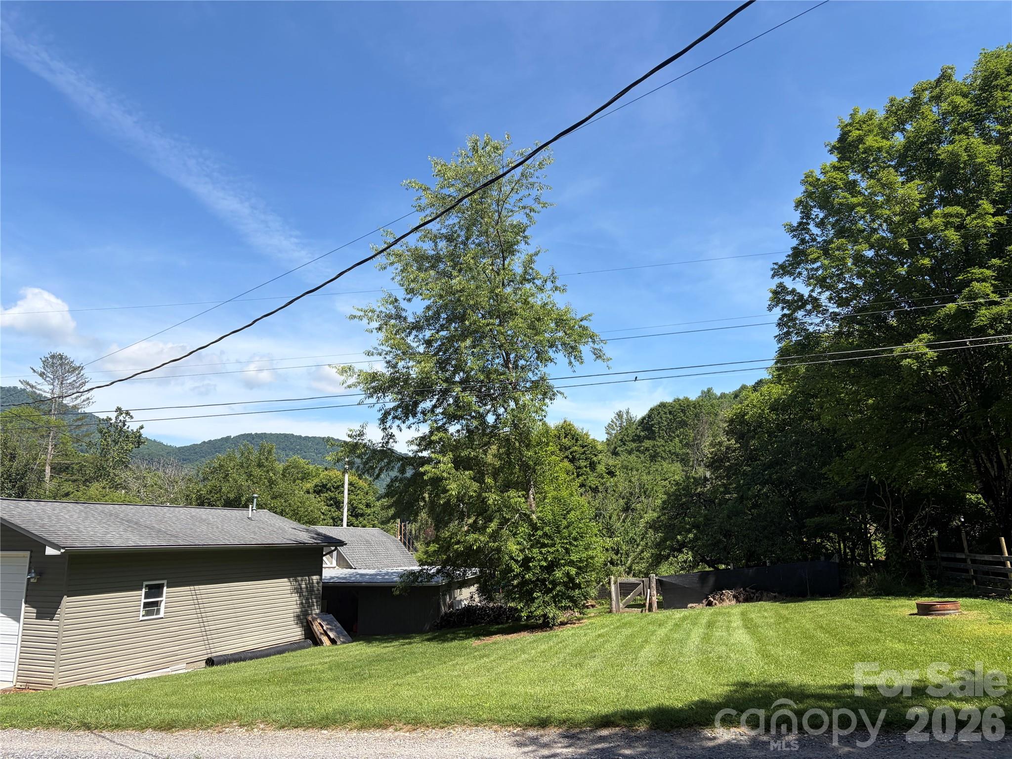 42 Country Meadows Road — Burnsville