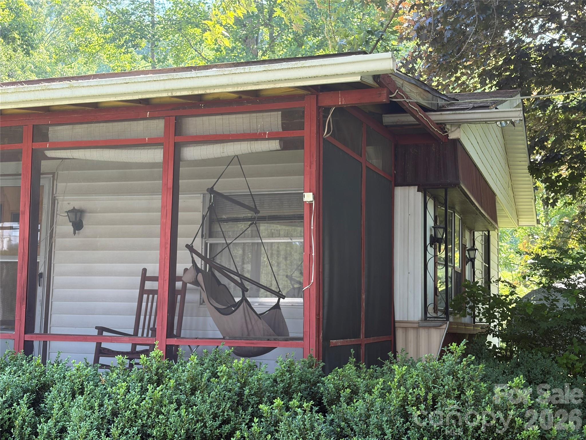 42 Country Meadows Road — Burnsville