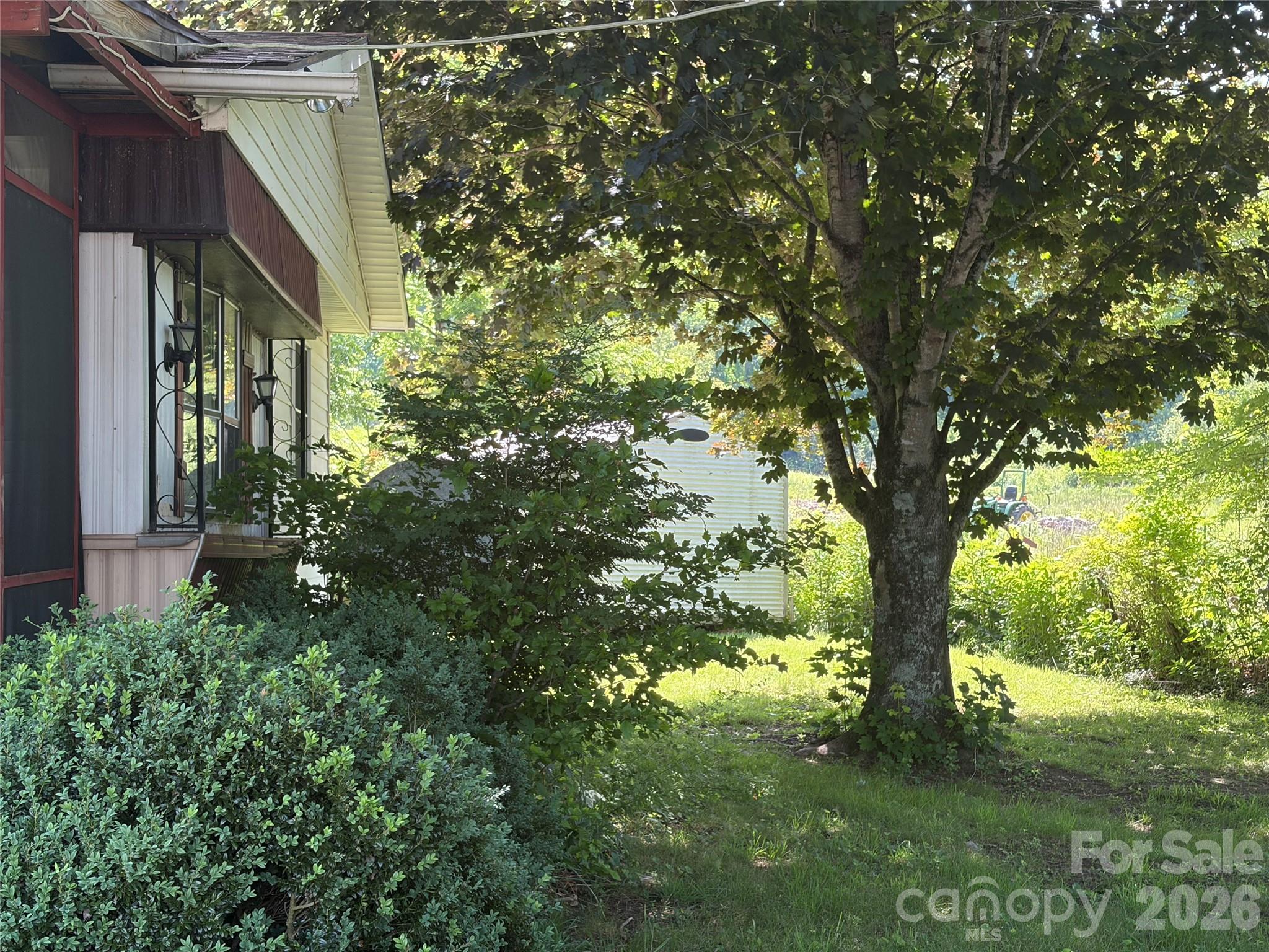 42 Country Meadows Road — Burnsville