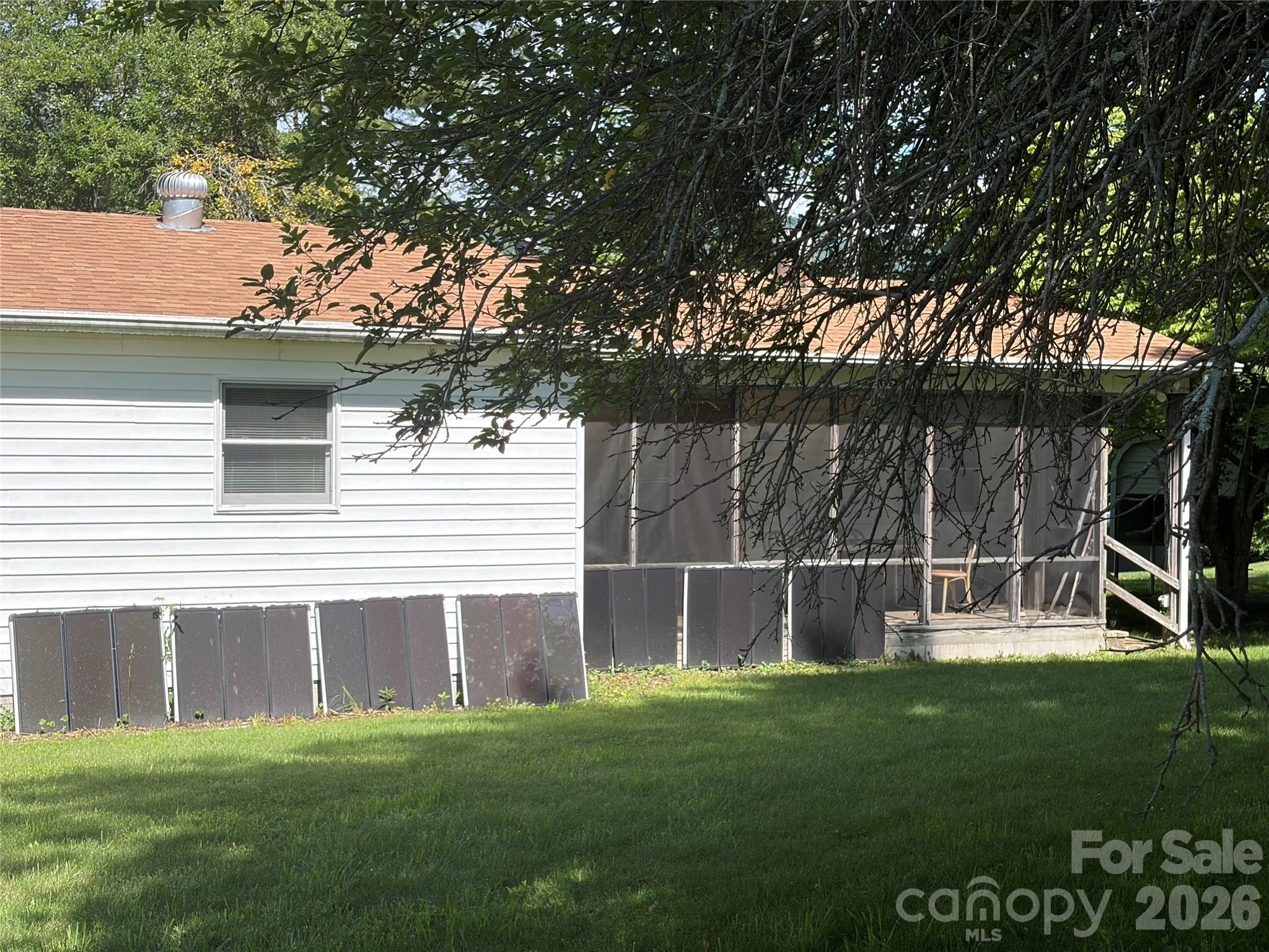 42 Country Meadows Road — Burnsville