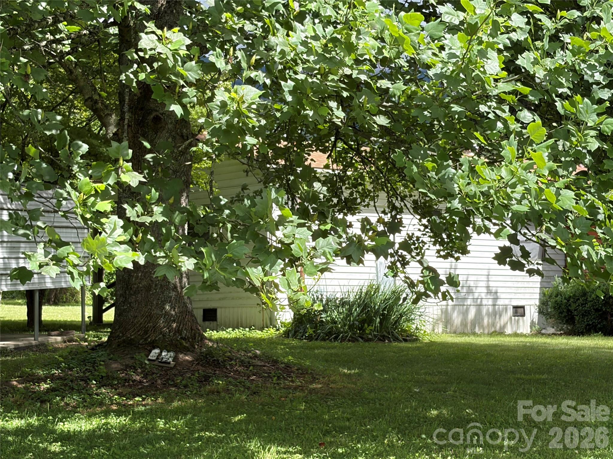 42 Country Meadows Road — Burnsville