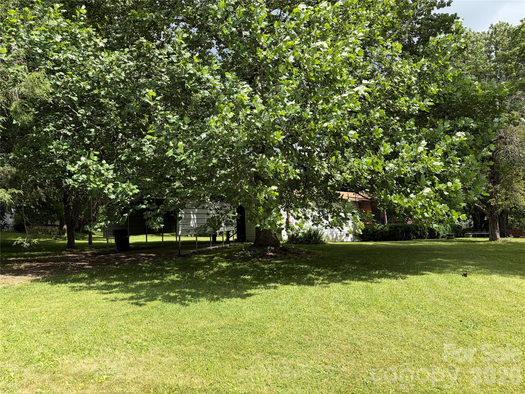 42 Country Meadows Road — Burnsville