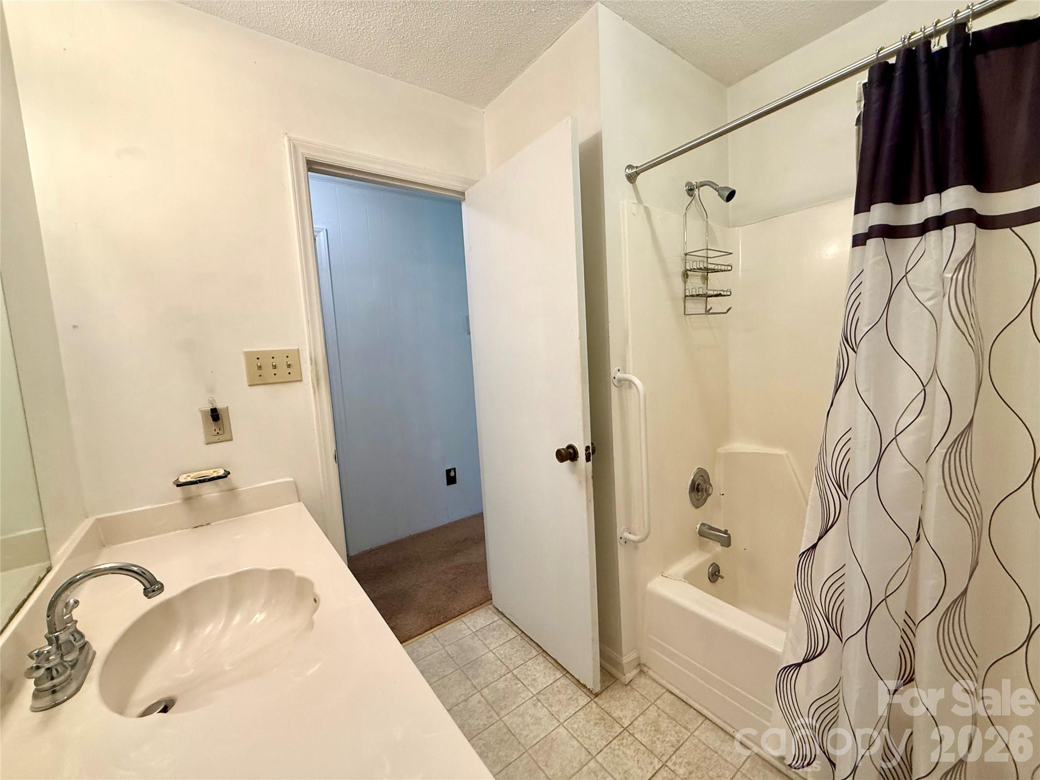 1106 Laurel Woods Drive — Gastonia