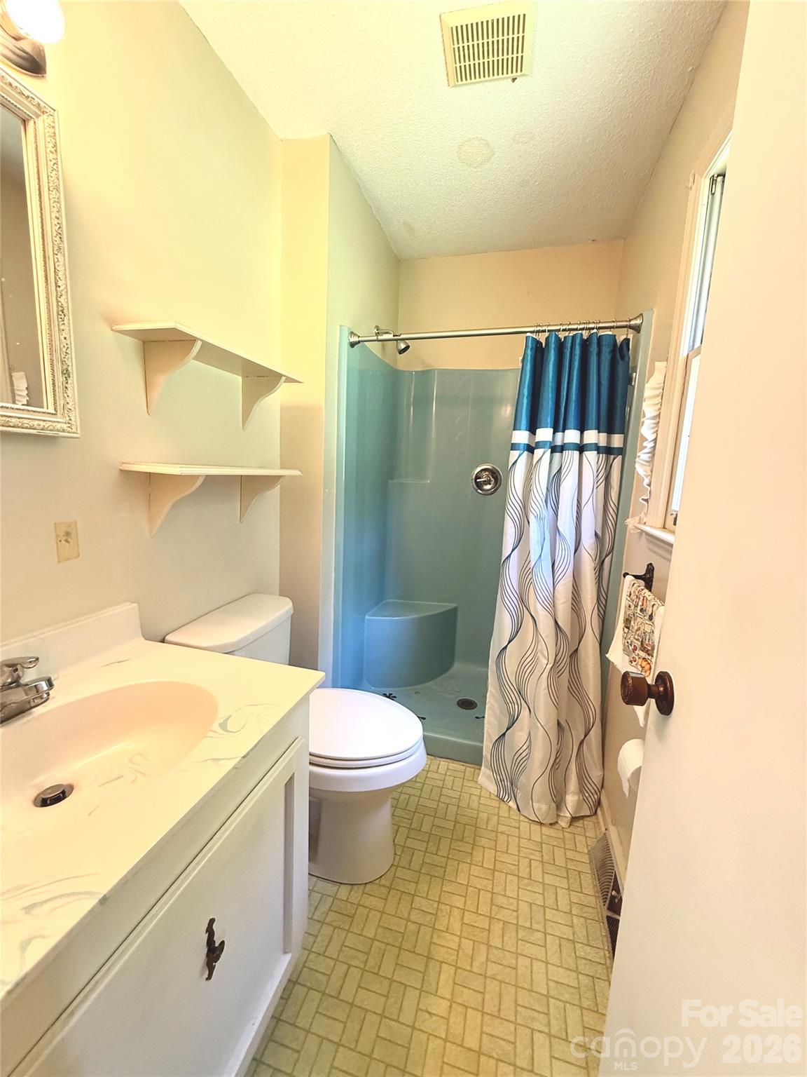 1106 Laurel Woods Drive — Gastonia