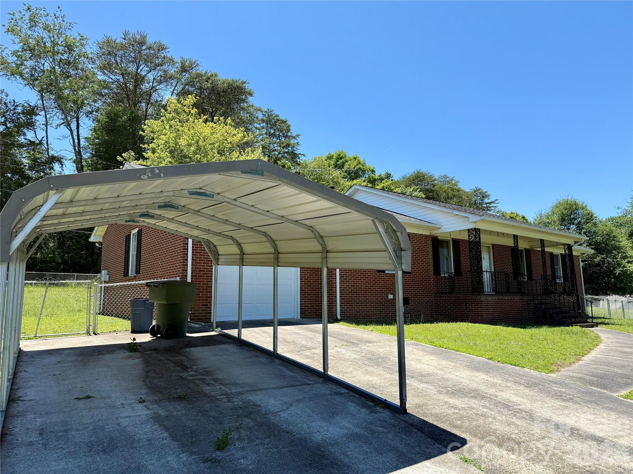 1106 Laurel Woods Drive — Gastonia