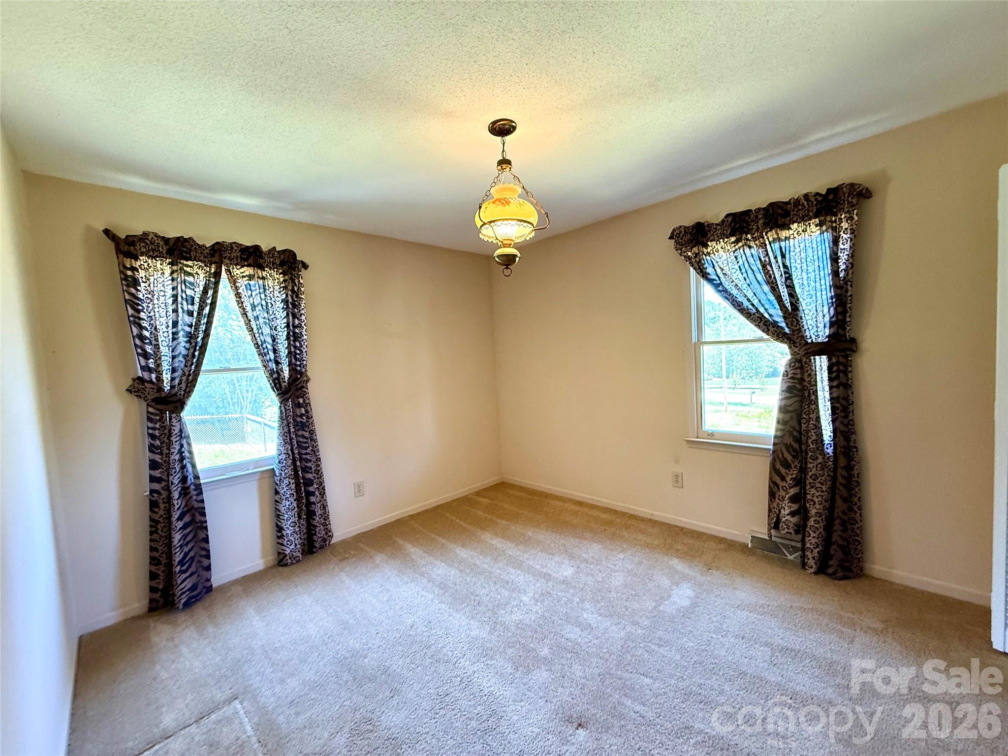1106 Laurel Woods Drive — Gastonia