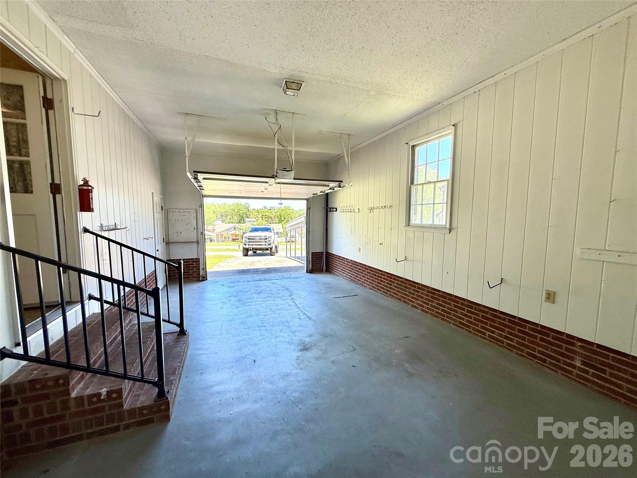 1106 Laurel Woods Drive — Gastonia