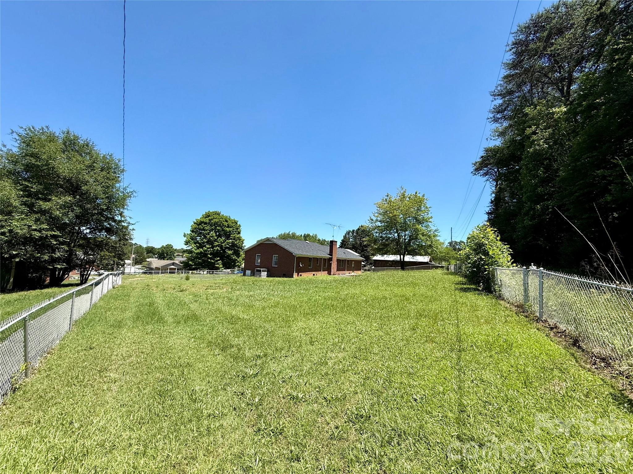 1106 Laurel Woods Drive — Gastonia