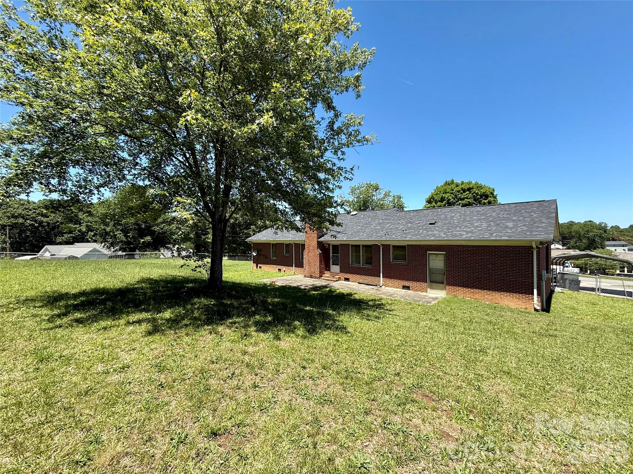 1106 Laurel Woods Drive — Gastonia