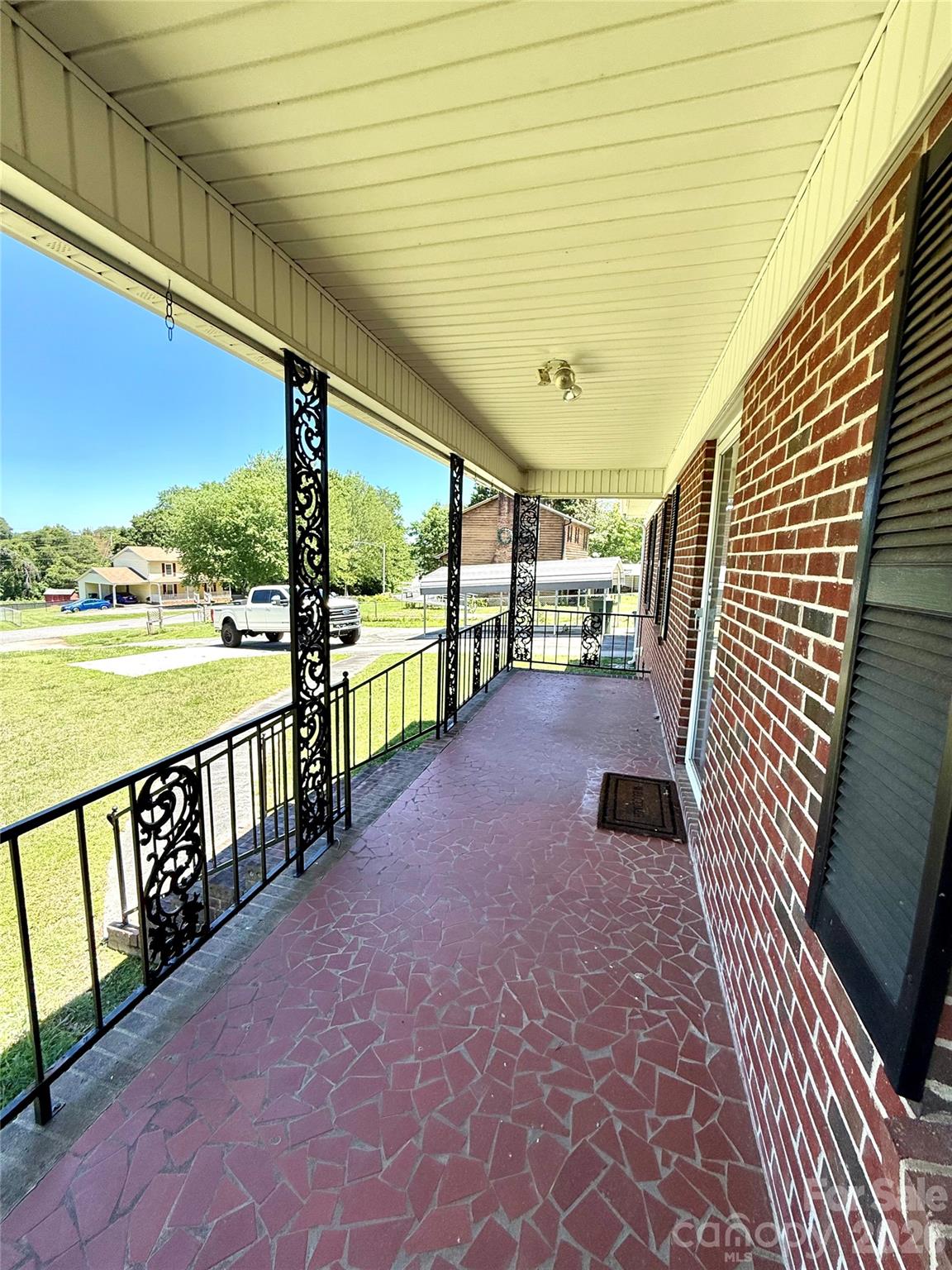 1106 Laurel Woods Drive — Gastonia
