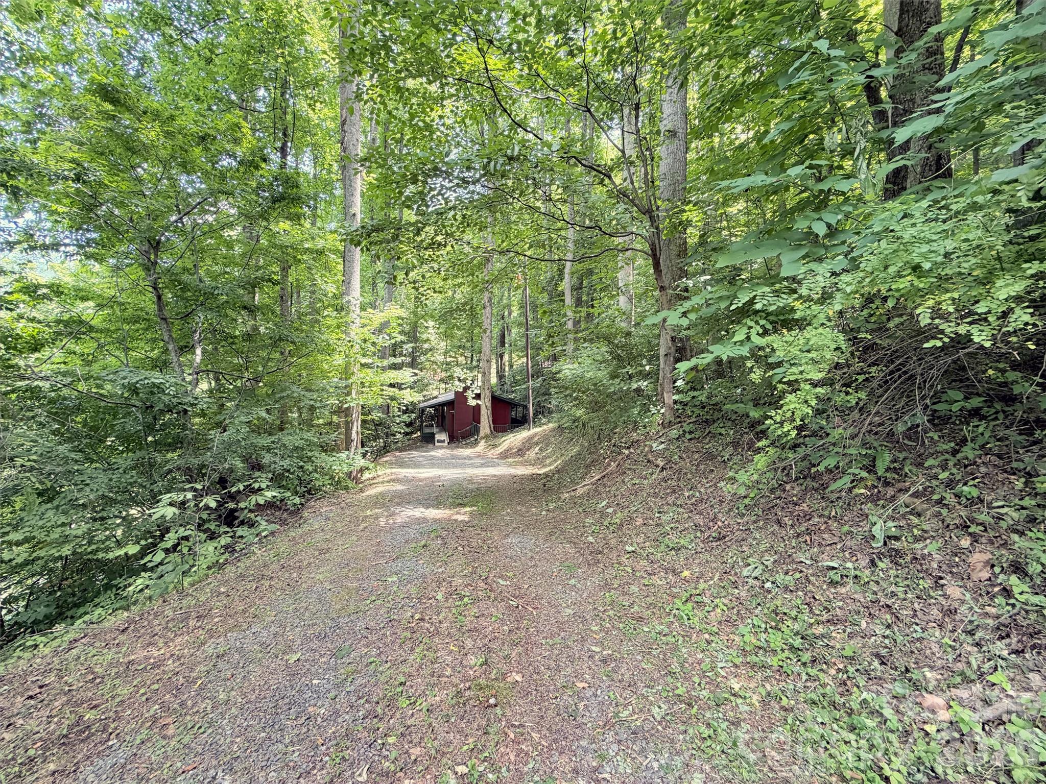 279 Rocky Top Road — Maggie Valley