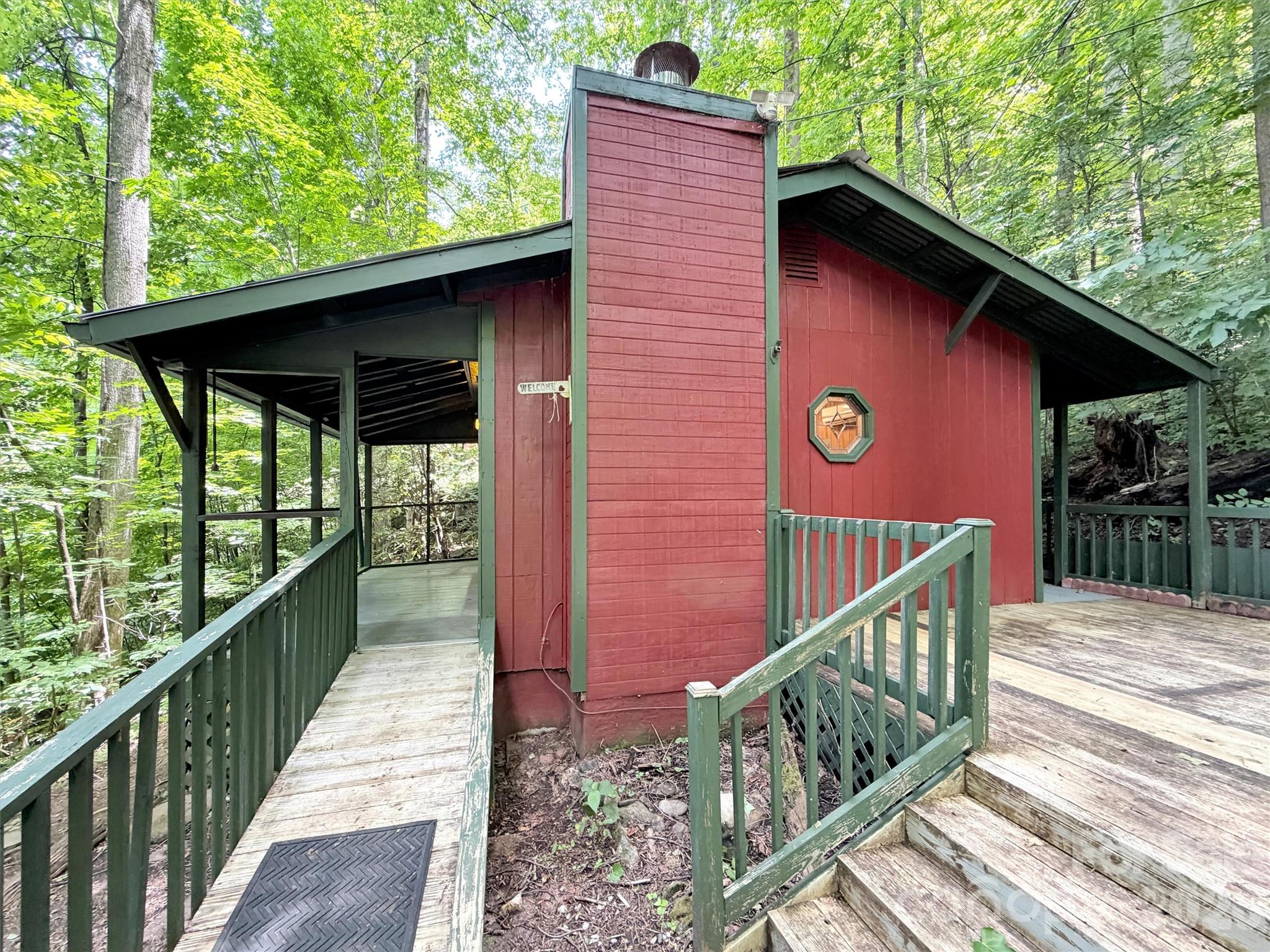 279 Rocky Top Road — Maggie Valley