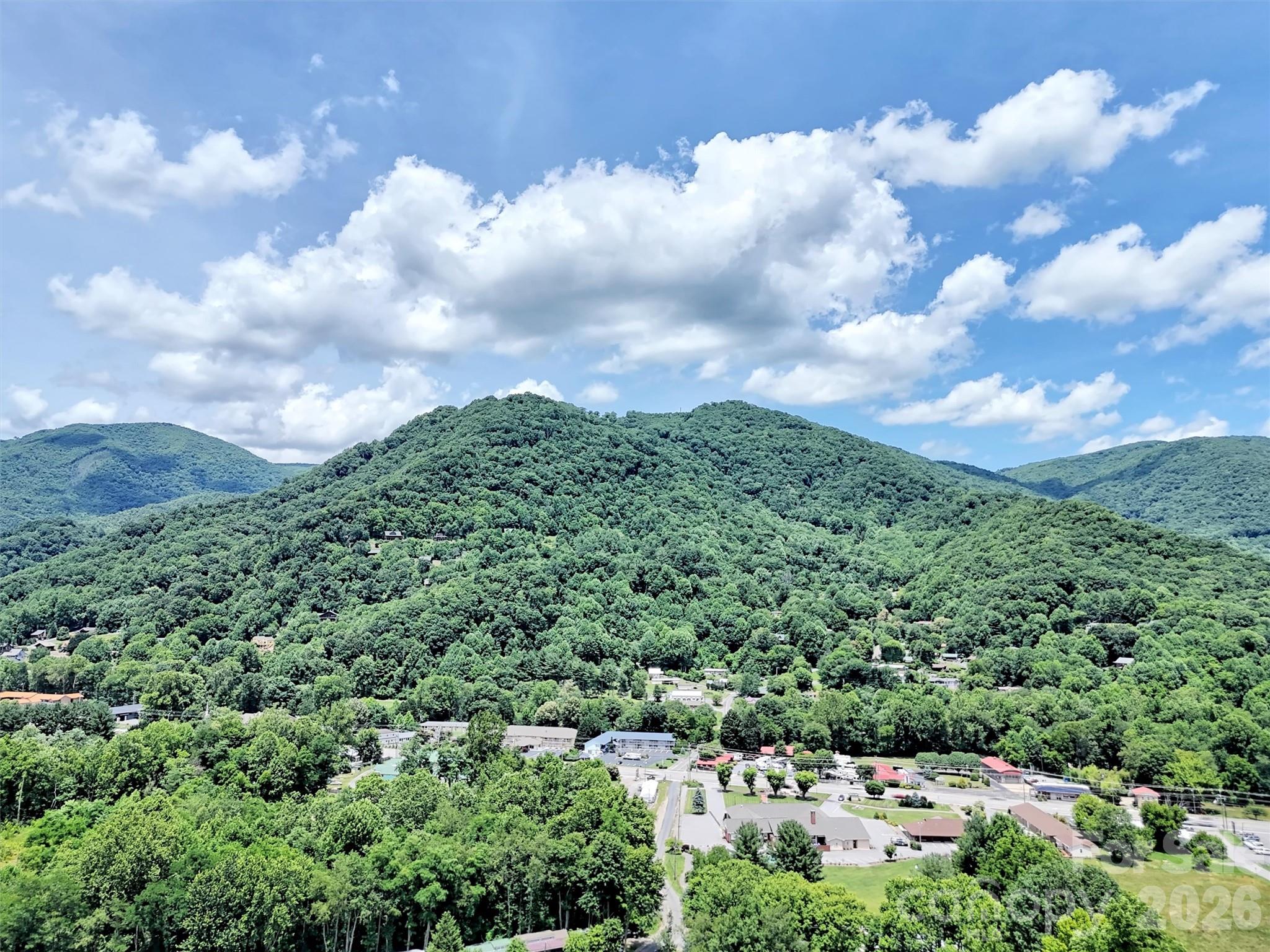 279 Rocky Top Road — Maggie Valley