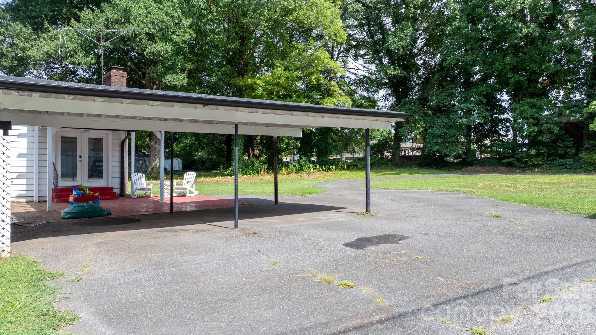 227 W 27th Street — Newton