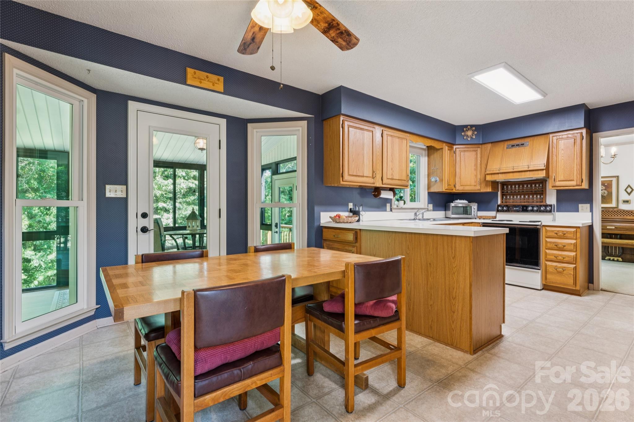7935 Altacrest Drive — Concord