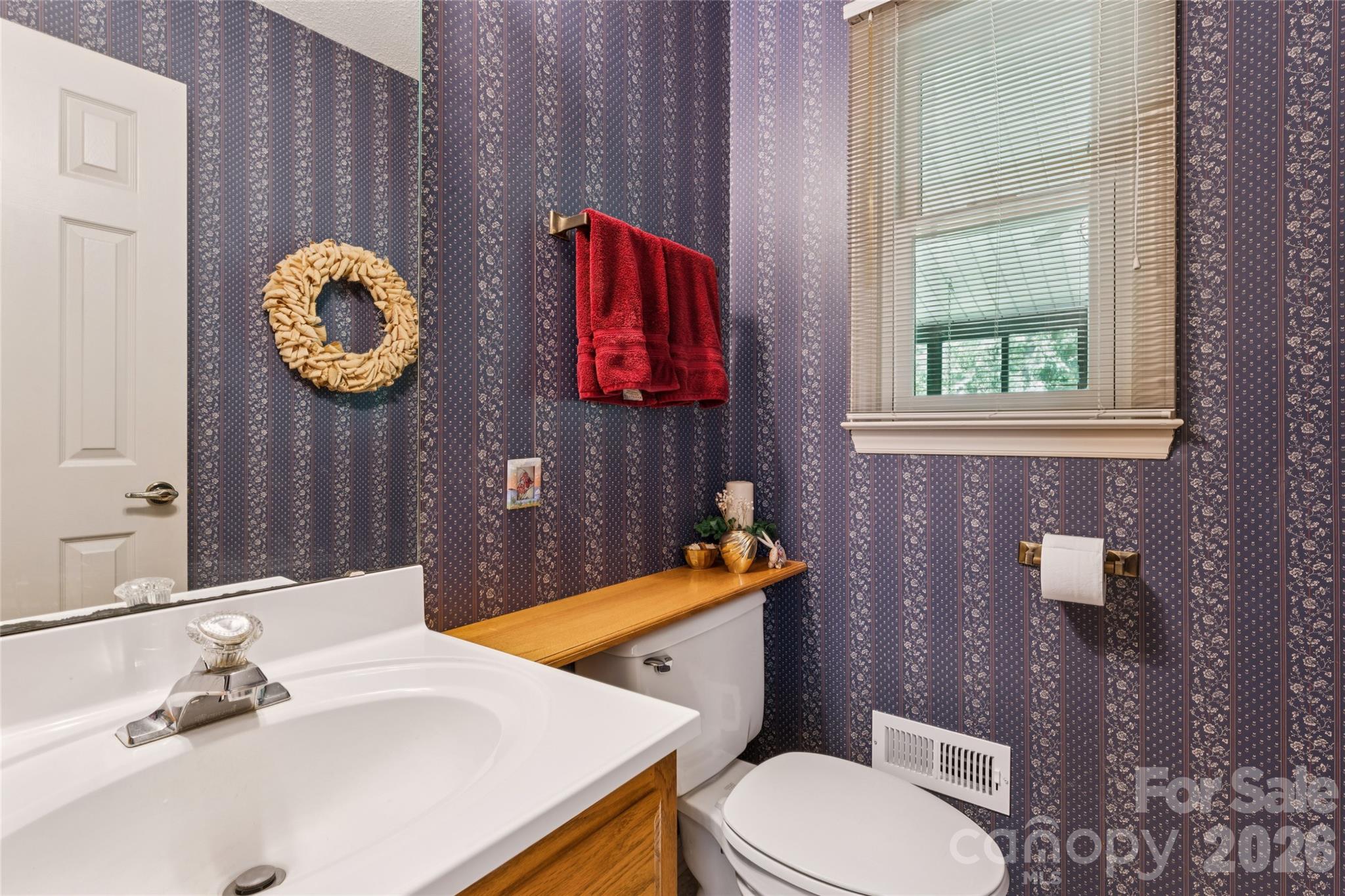 7935 Altacrest Drive — Concord