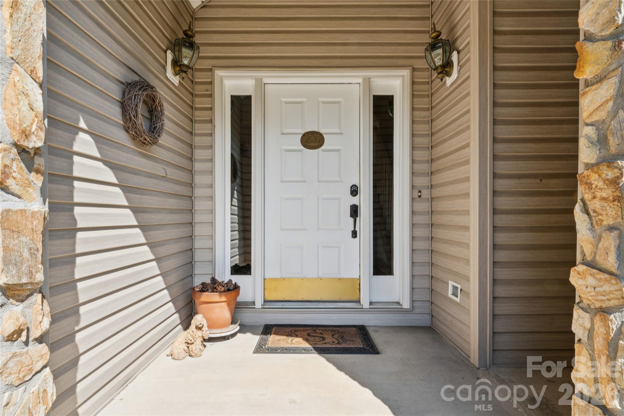 7935 Altacrest Drive — Concord