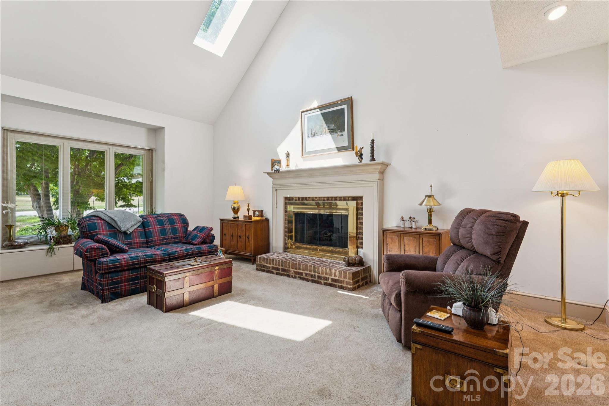 7935 Altacrest Drive — Concord