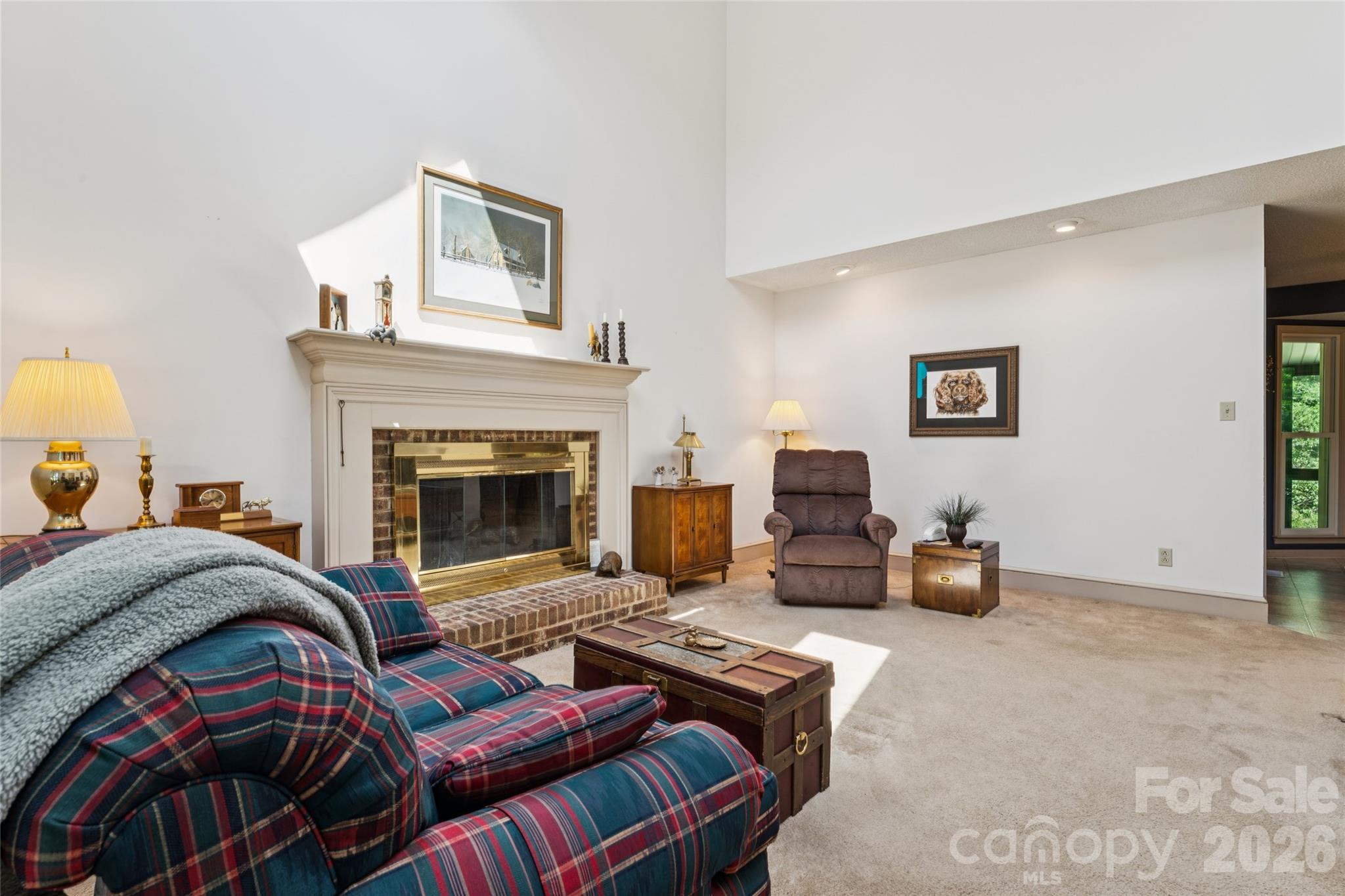 7935 Altacrest Drive — Concord