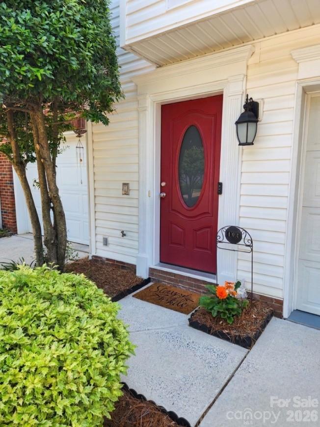 104 Rock Ridge Lane — Mount Holly
