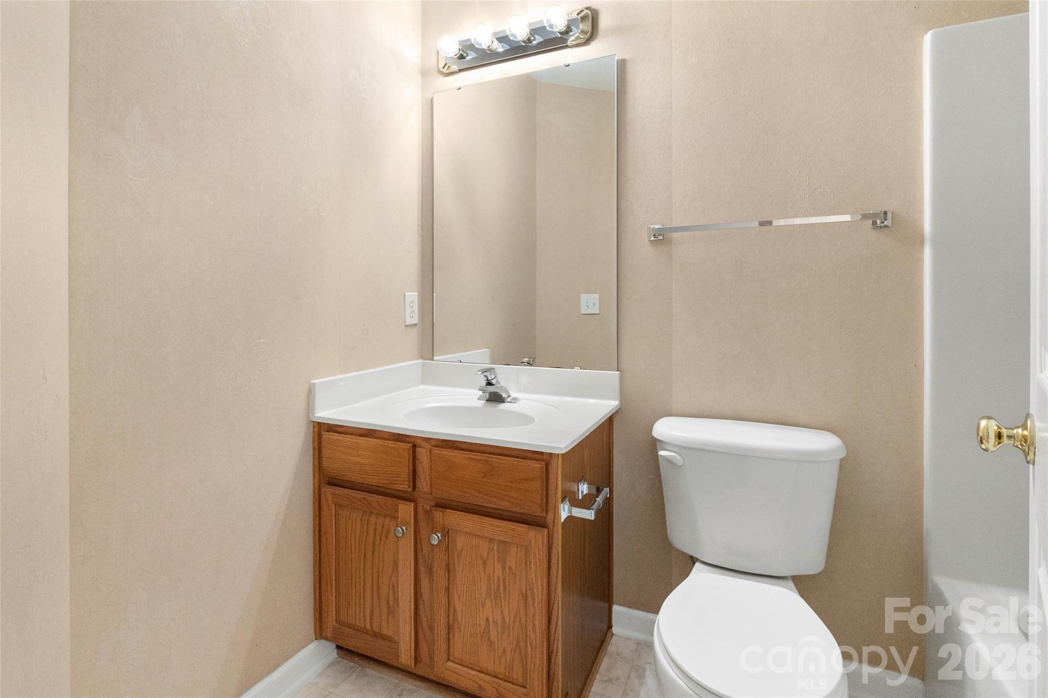104 Rock Ridge Lane — Mount Holly