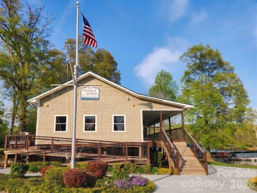 104 Rock Ridge Lane — Mount Holly