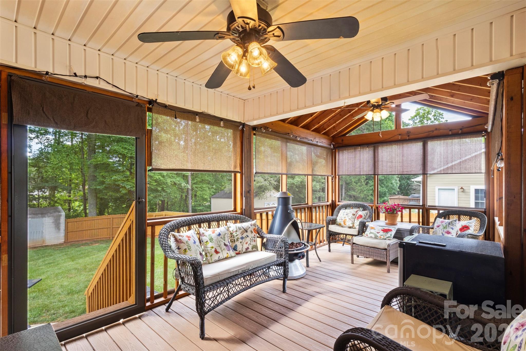 7760 Wallace Lane — Denver