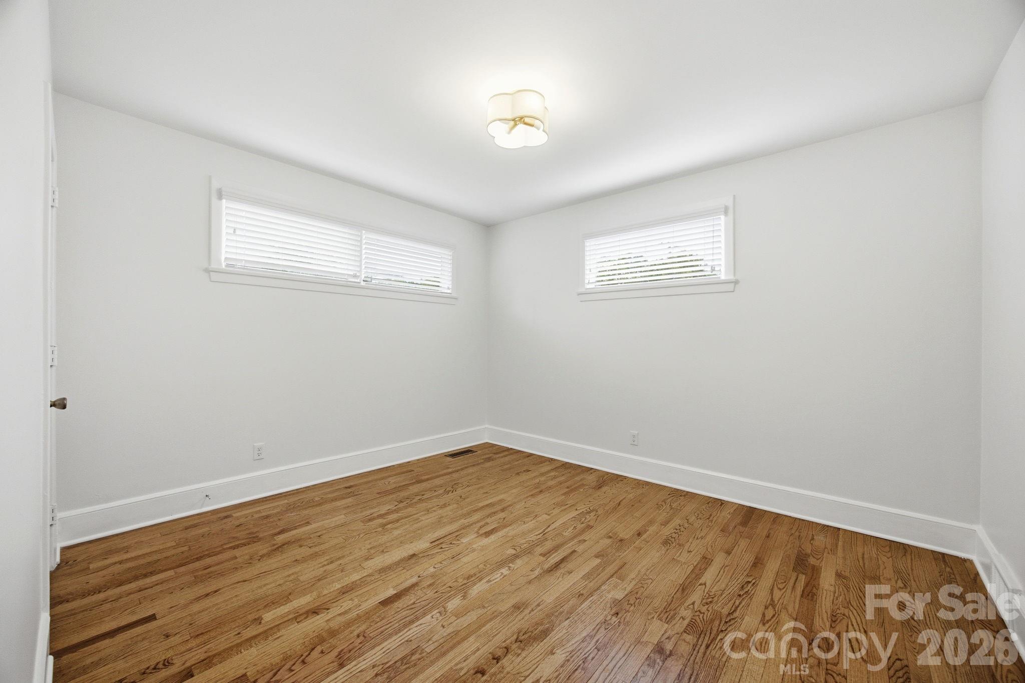 4500 Woodlark Lane — Charlotte