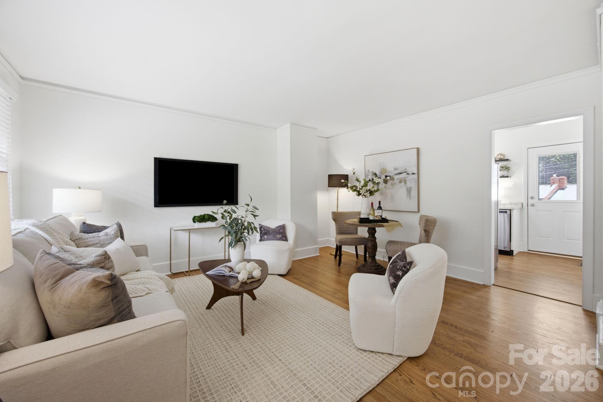 4500 Woodlark Lane — Charlotte