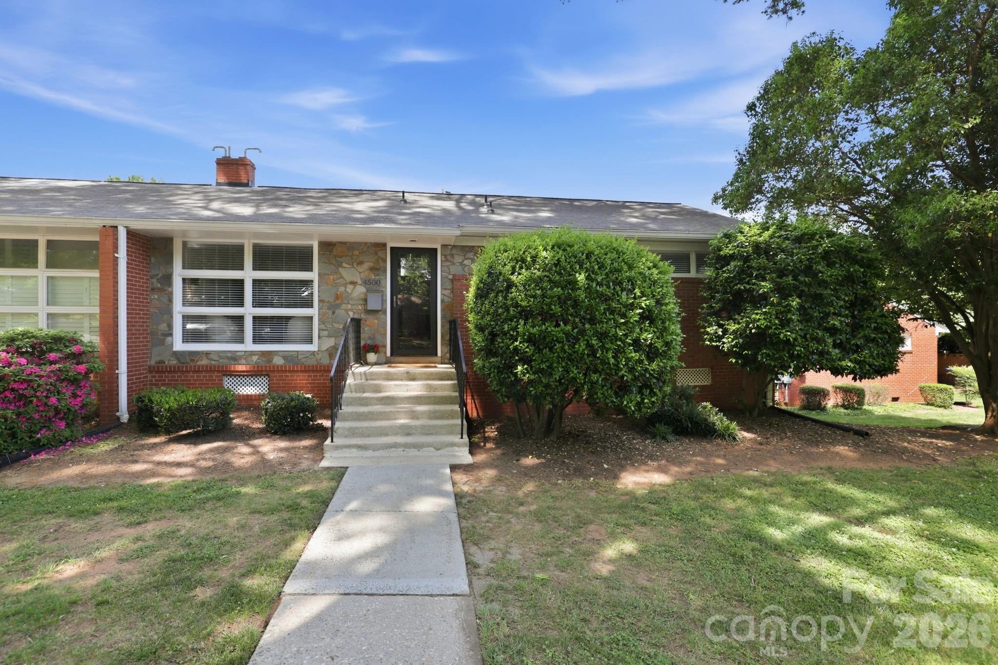 4500 Woodlark Lane — Charlotte