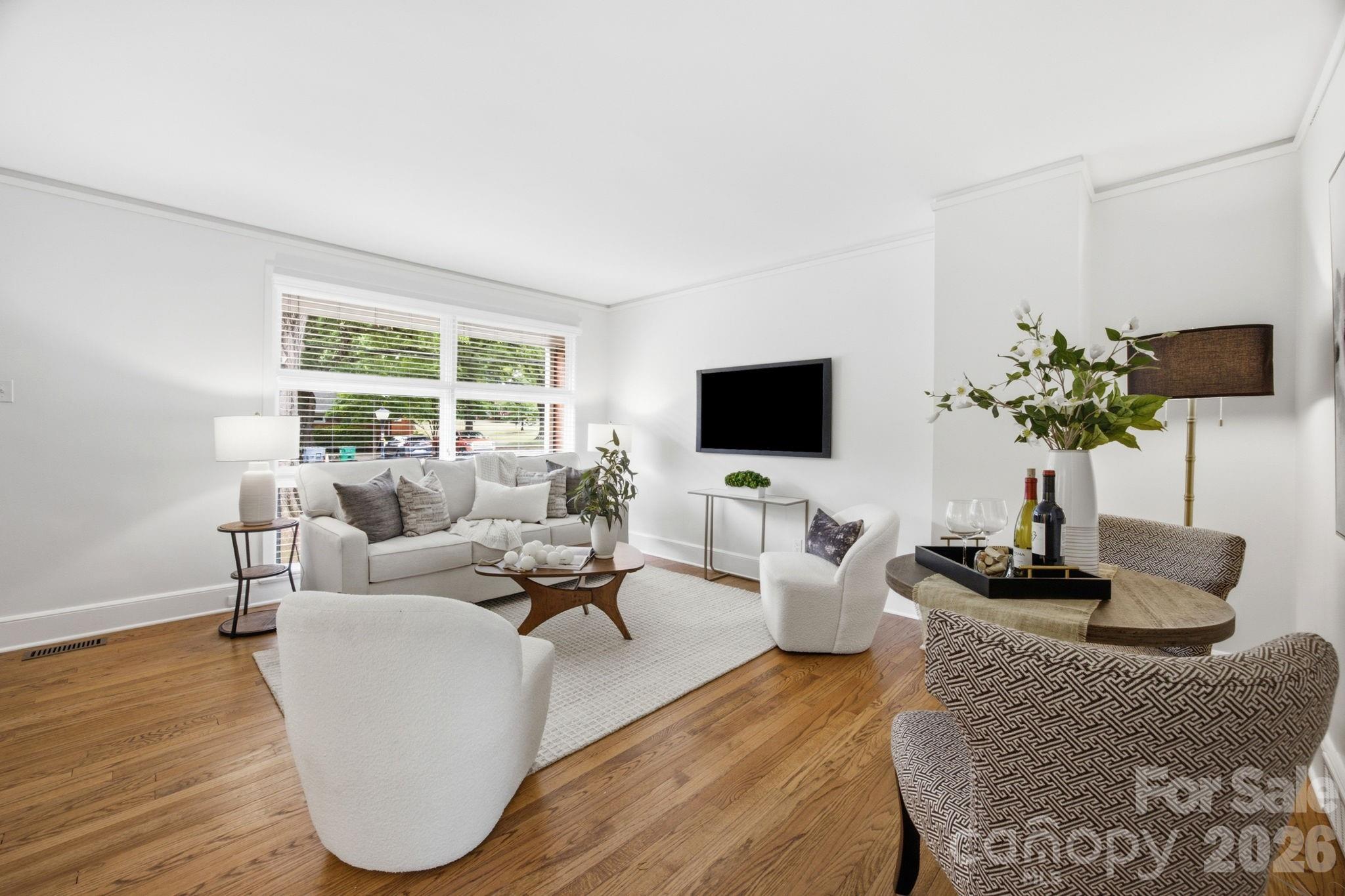 4500 Woodlark Lane — Charlotte