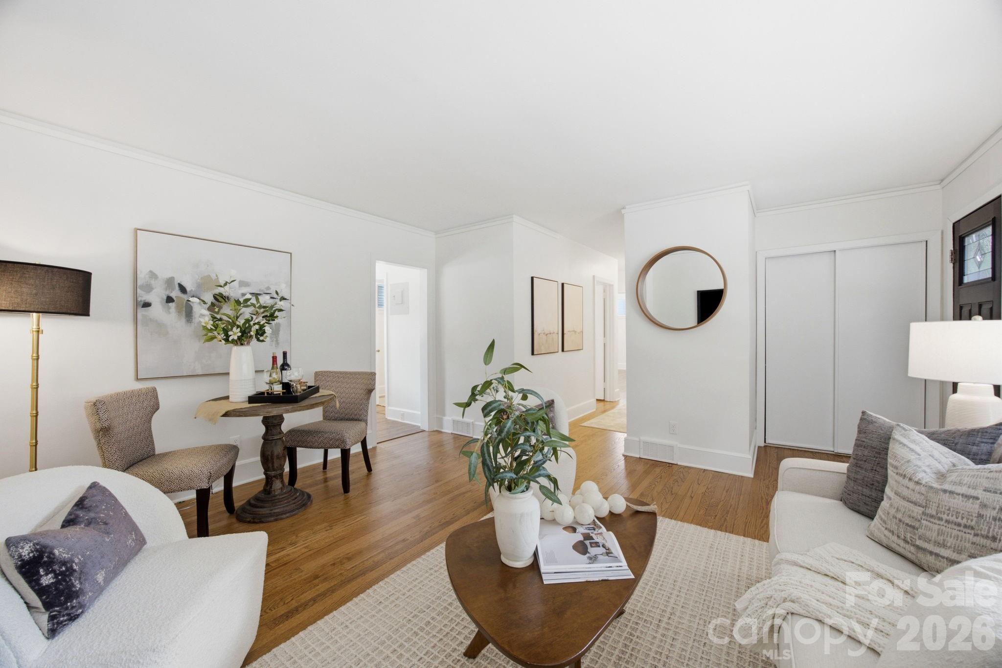 4500 Woodlark Lane — Charlotte