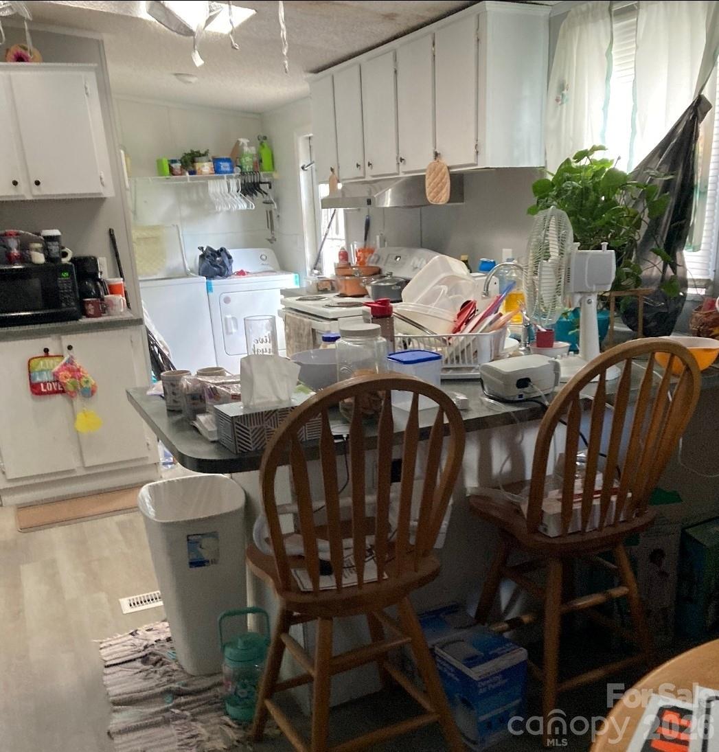 2044 Clareview Drive — Conover