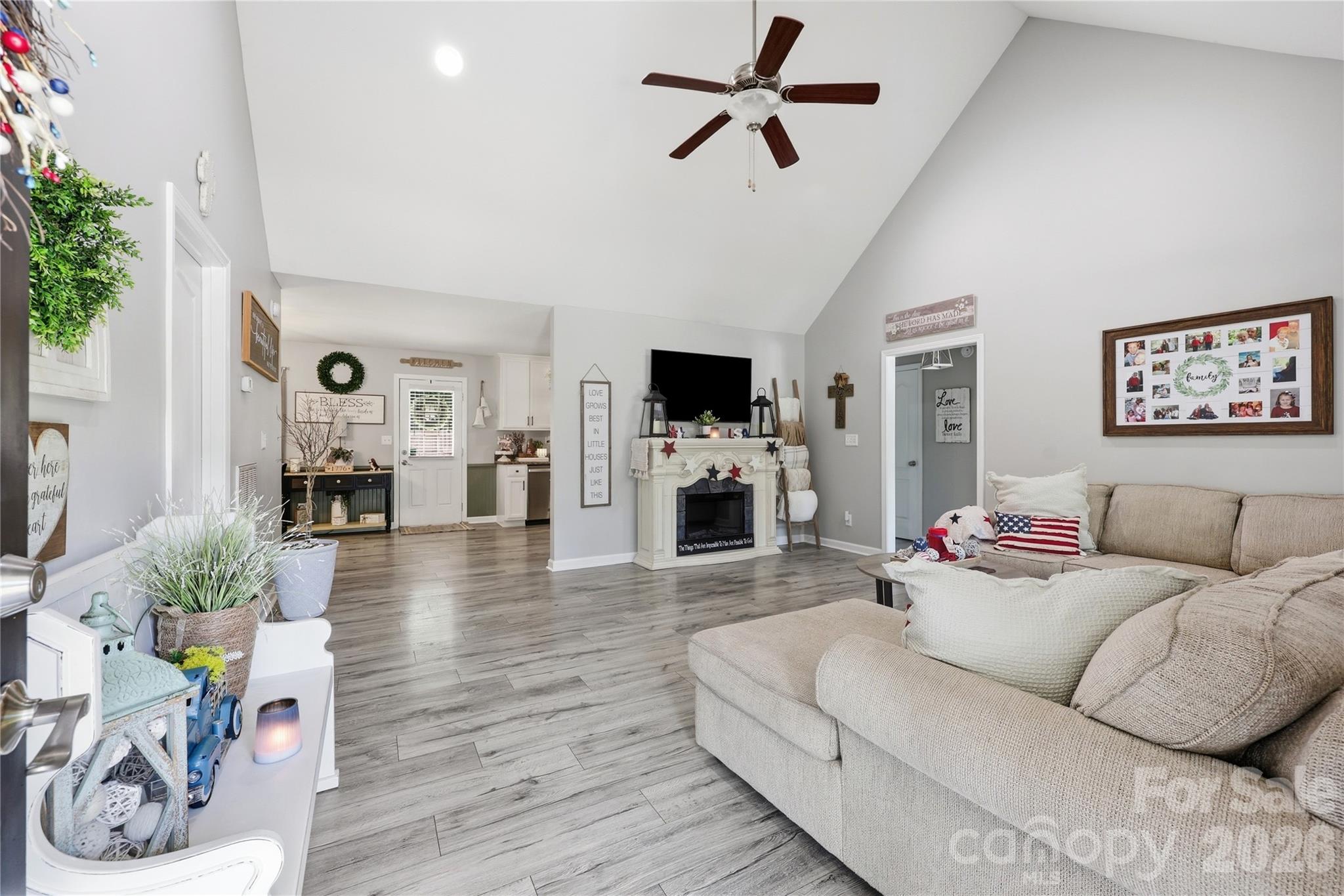 175 Rose Brier Lane — Salisbury