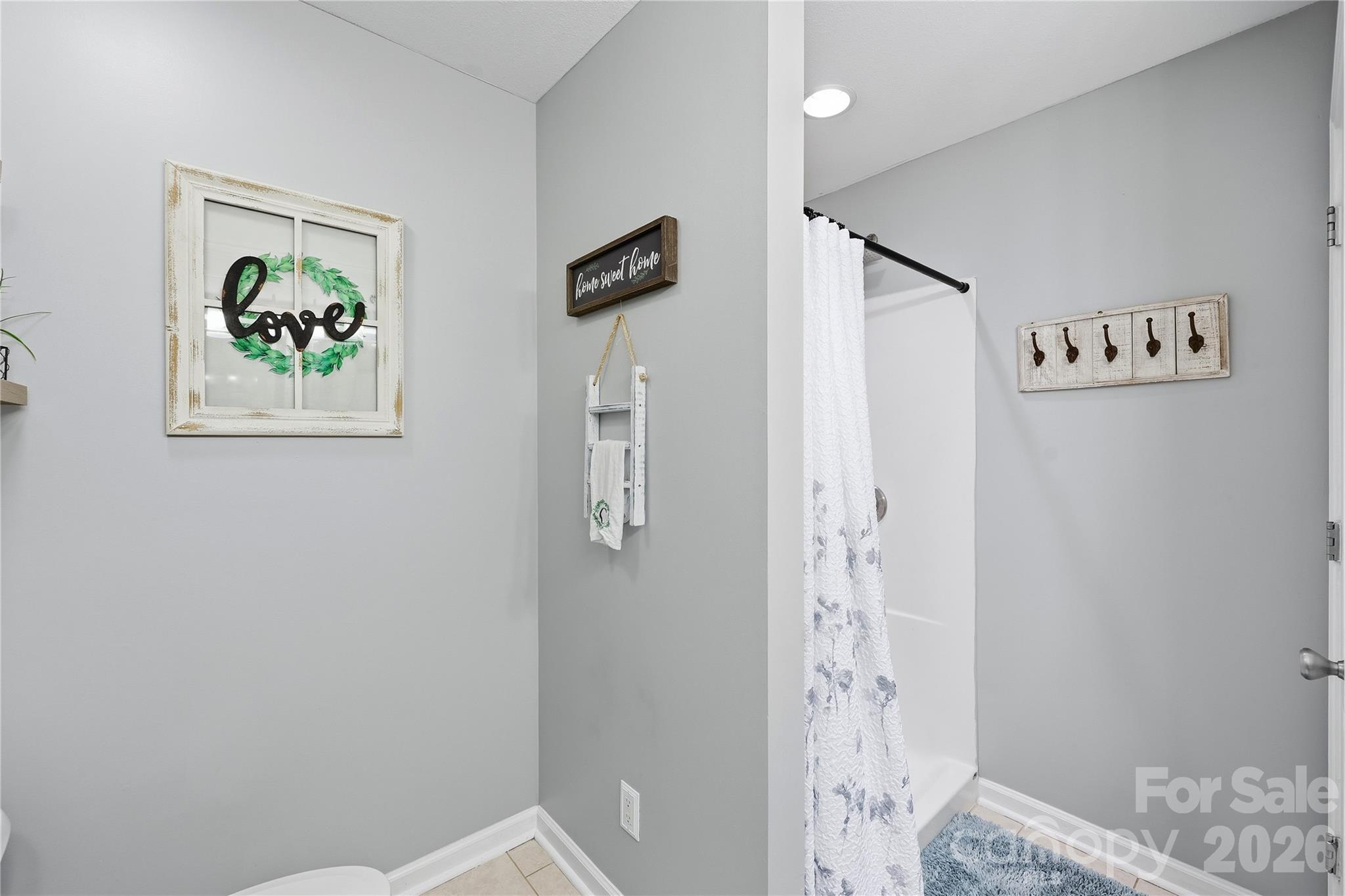 175 Rose Brier Lane — Salisbury