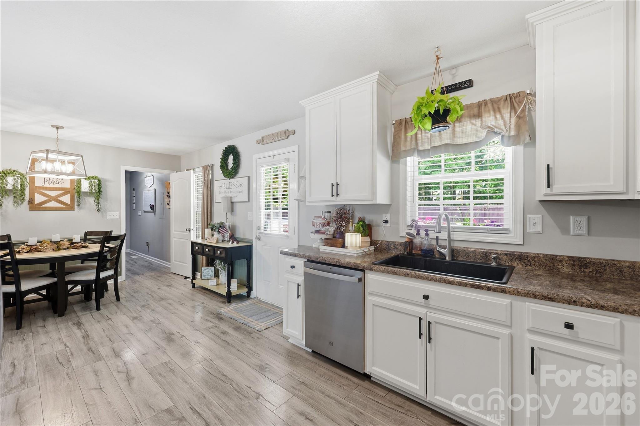 175 Rose Brier Lane — Salisbury