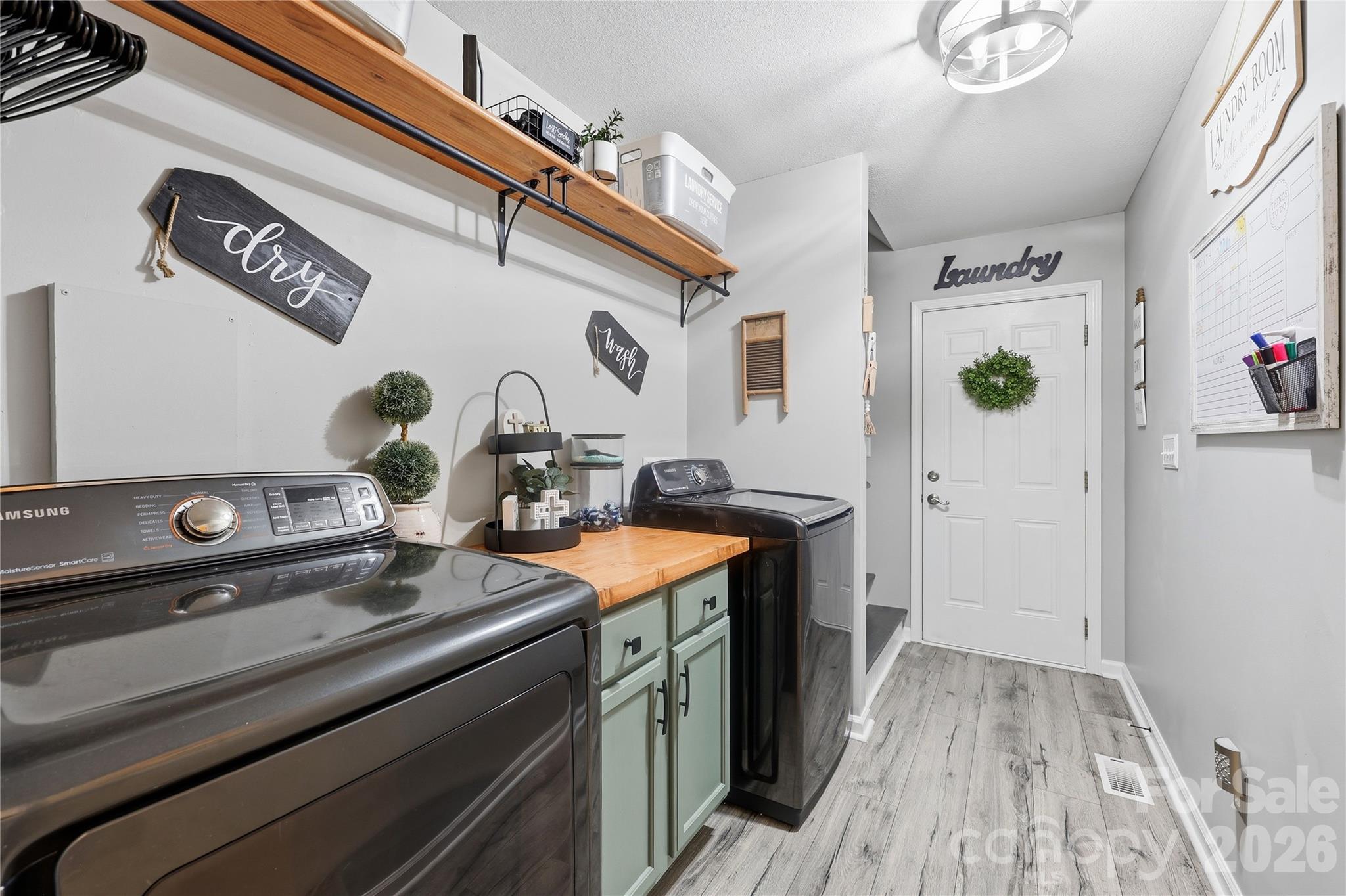 175 Rose Brier Lane — Salisbury