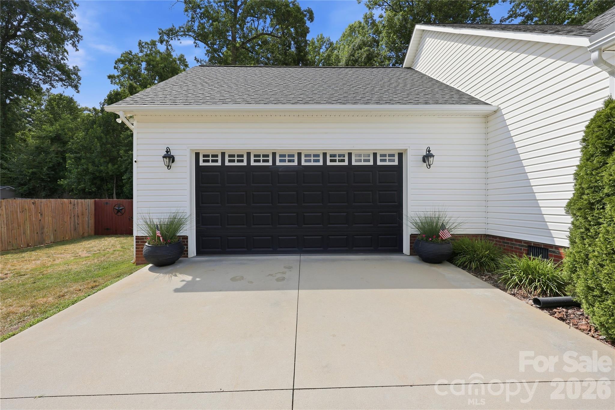 175 Rose Brier Lane — Salisbury