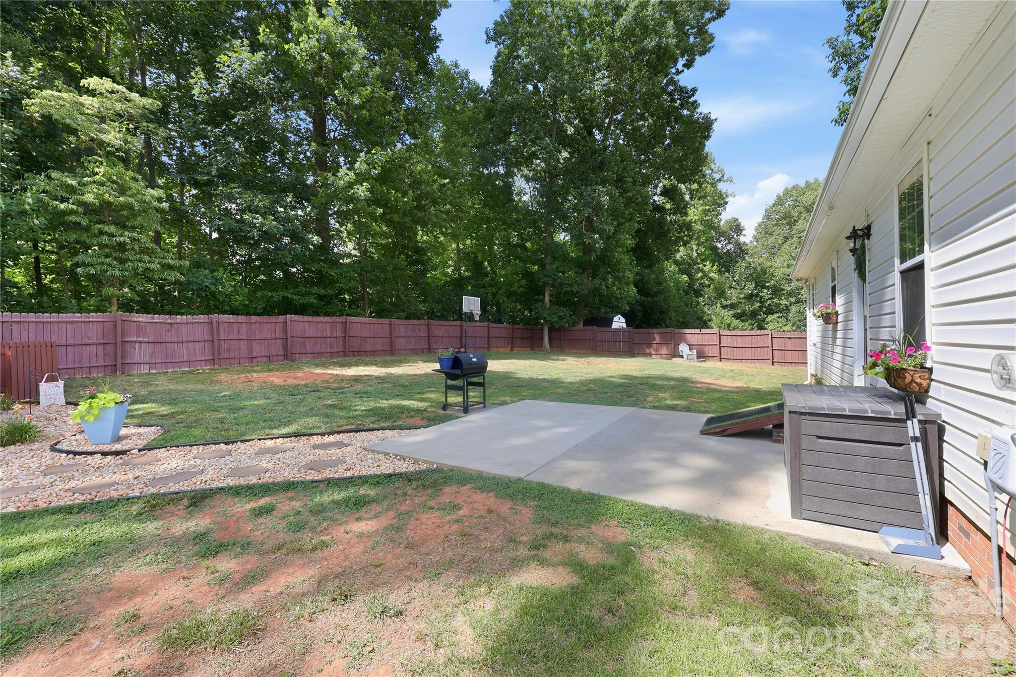 175 Rose Brier Lane — Salisbury