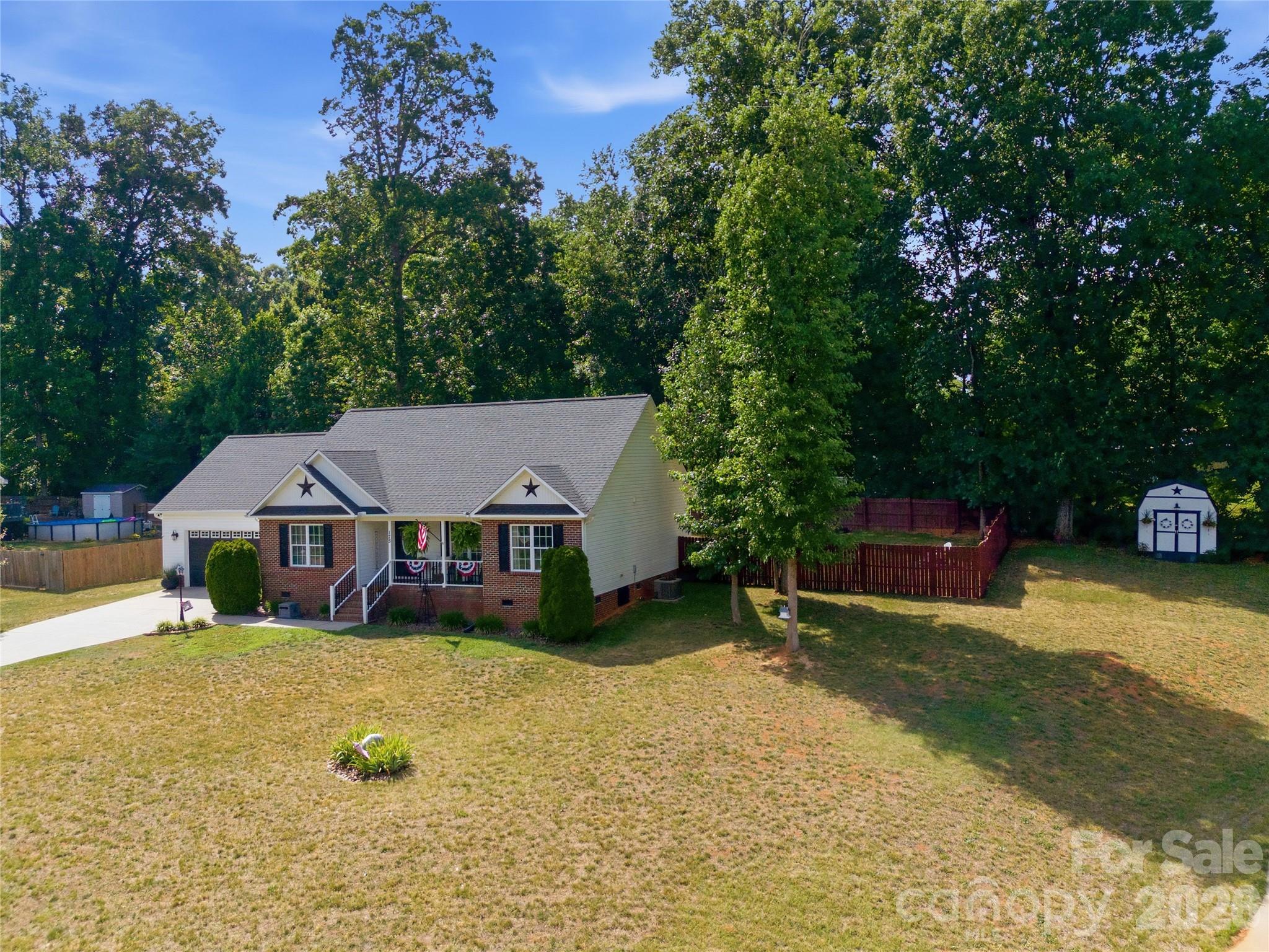 175 Rose Brier Lane — Salisbury