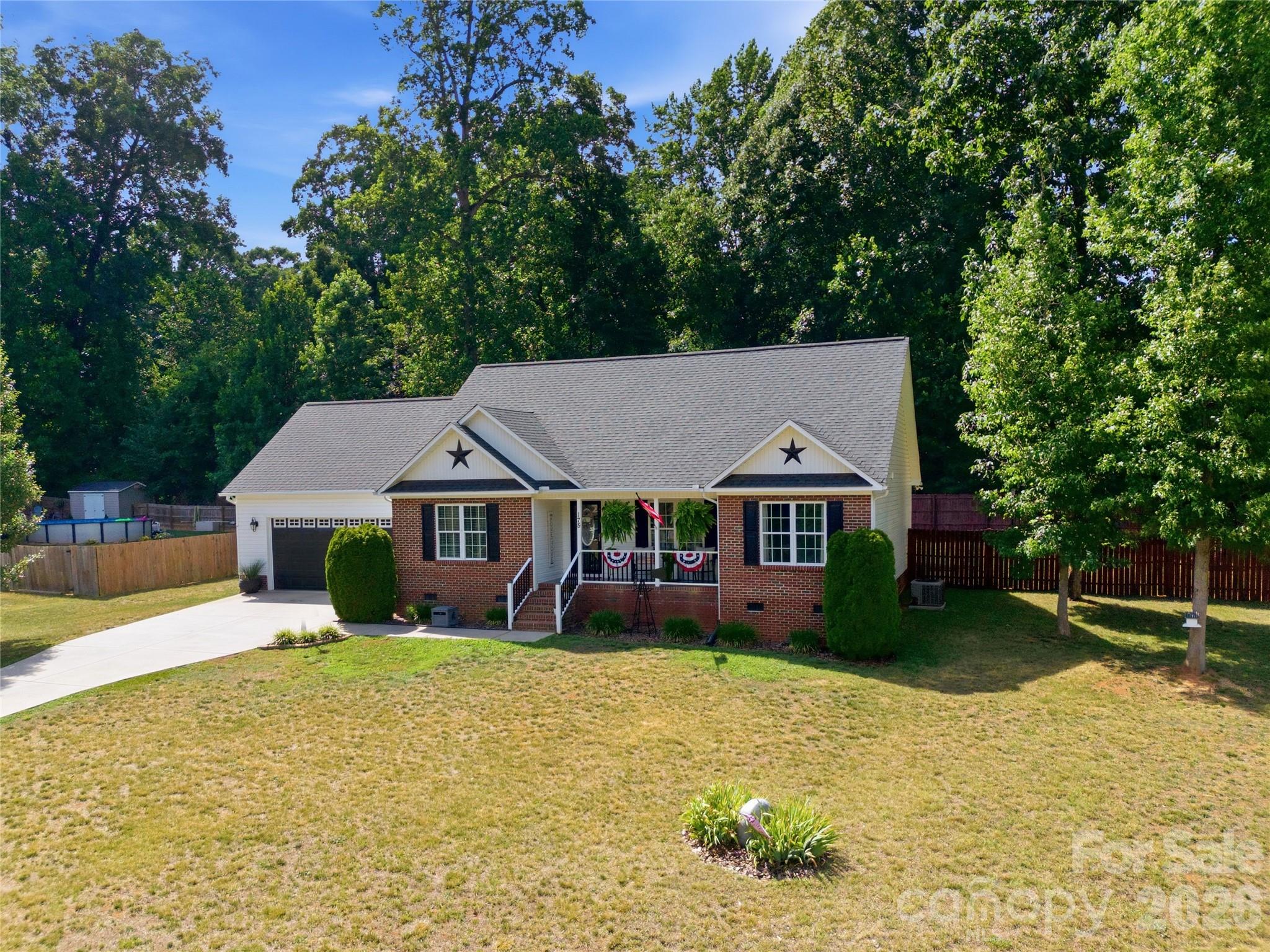 175 Rose Brier Lane — Salisbury