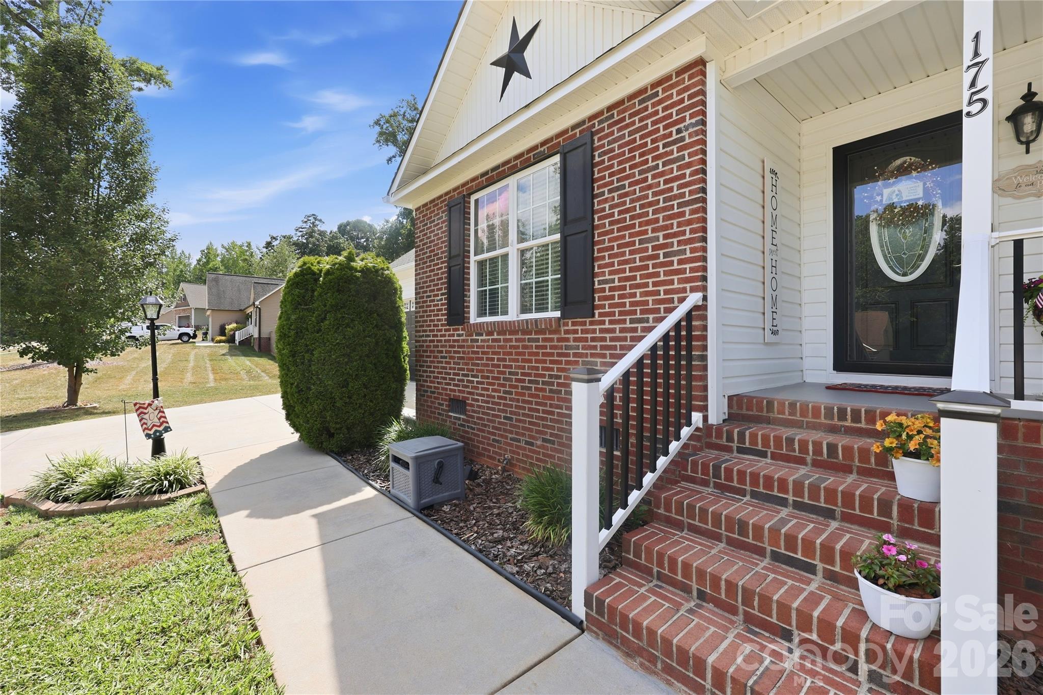 175 Rose Brier Lane — Salisbury