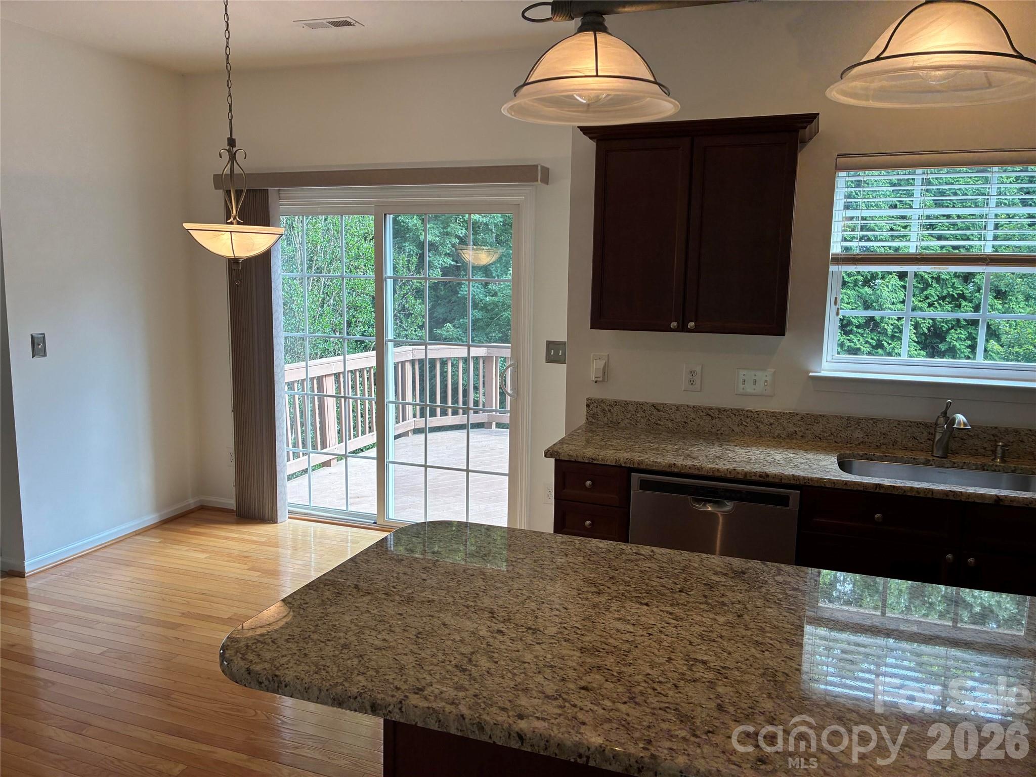 12025 Harmon Lane — Pineville