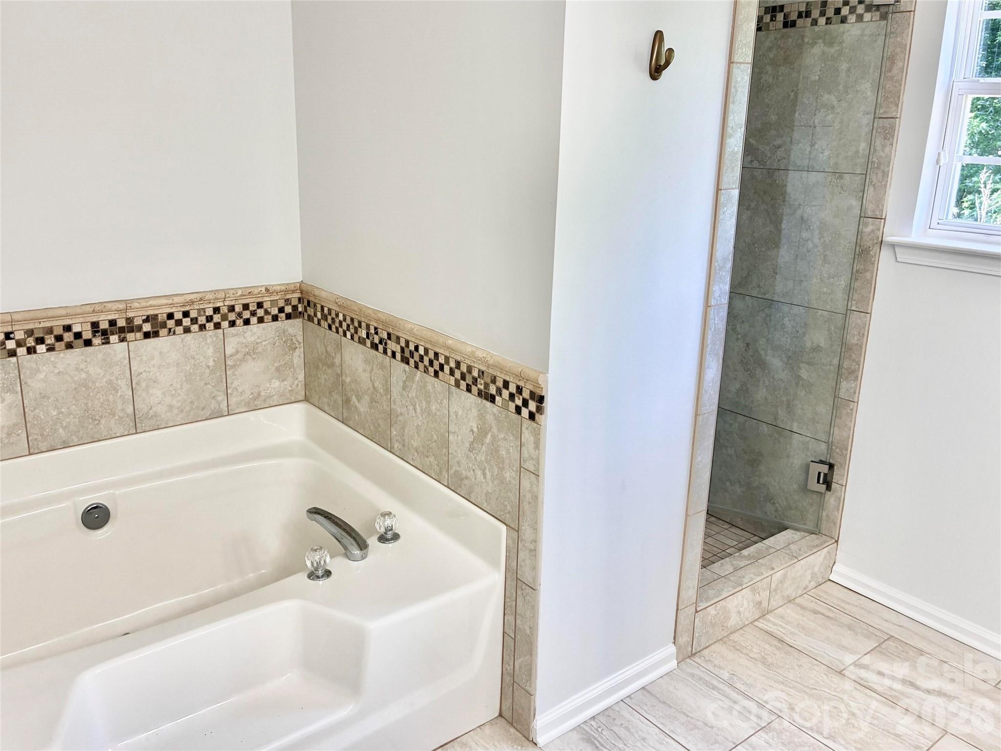 12025 Harmon Lane — Pineville